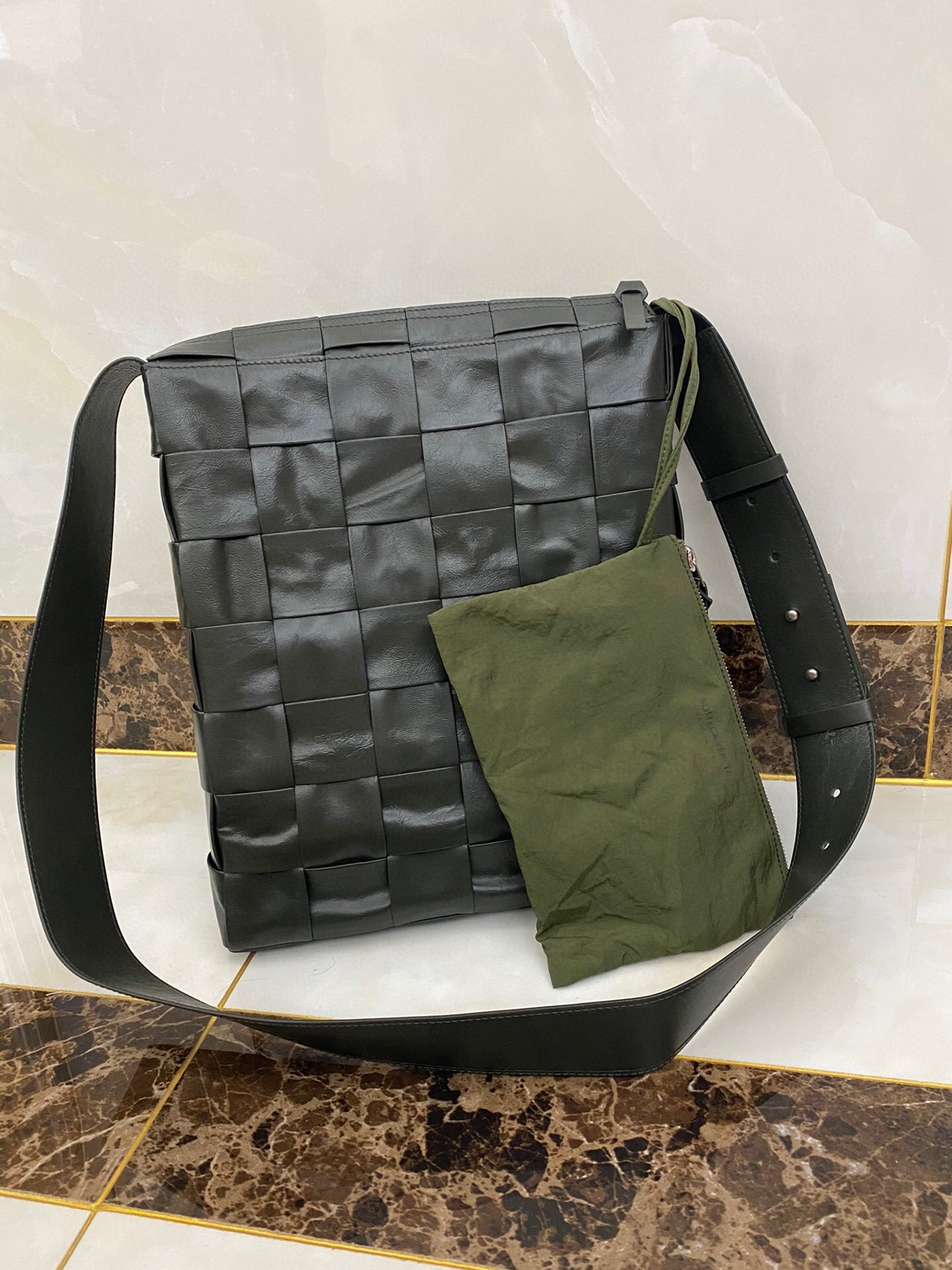 보테가베네타 남자 가방