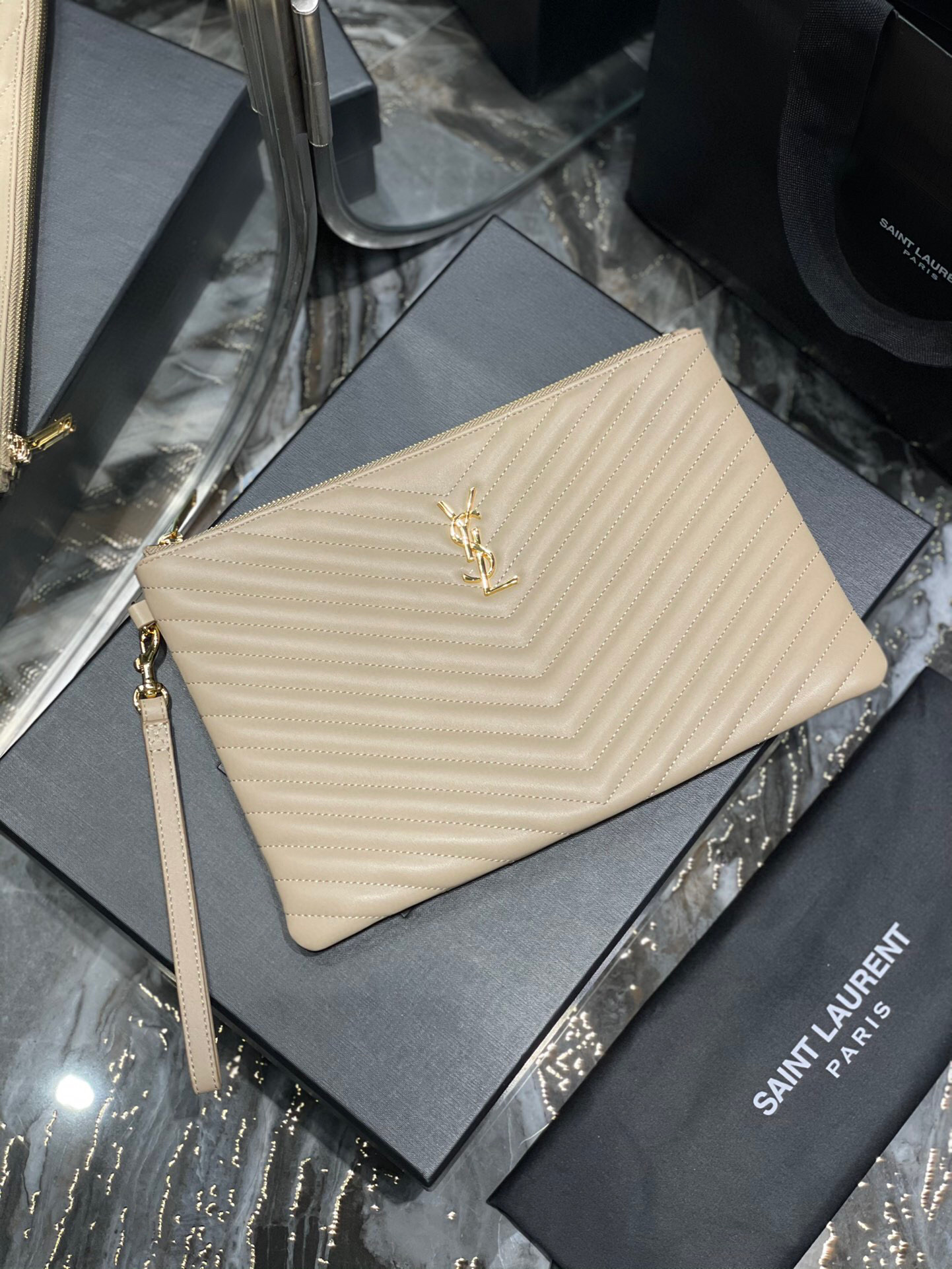 생로랑    클러치백   413444