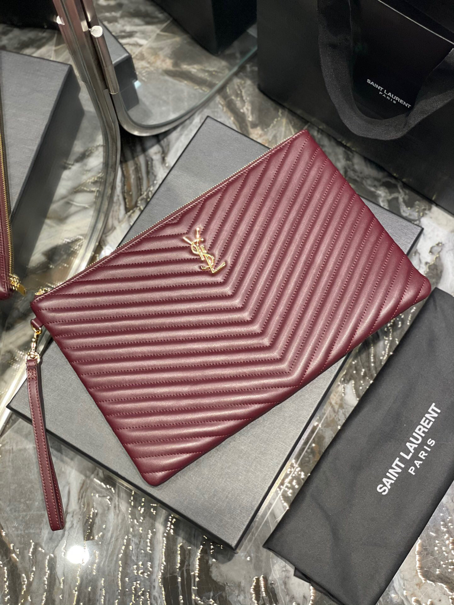 생로랑    클러치백  440222