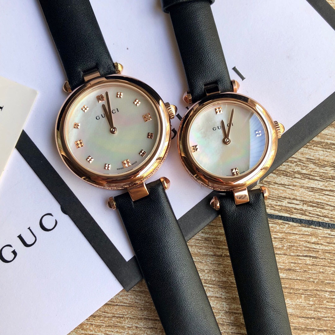 구찌 여자 시계