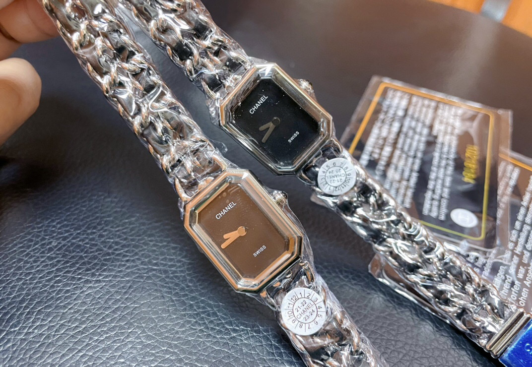 샤넬 A급 여자 시계 2컬러