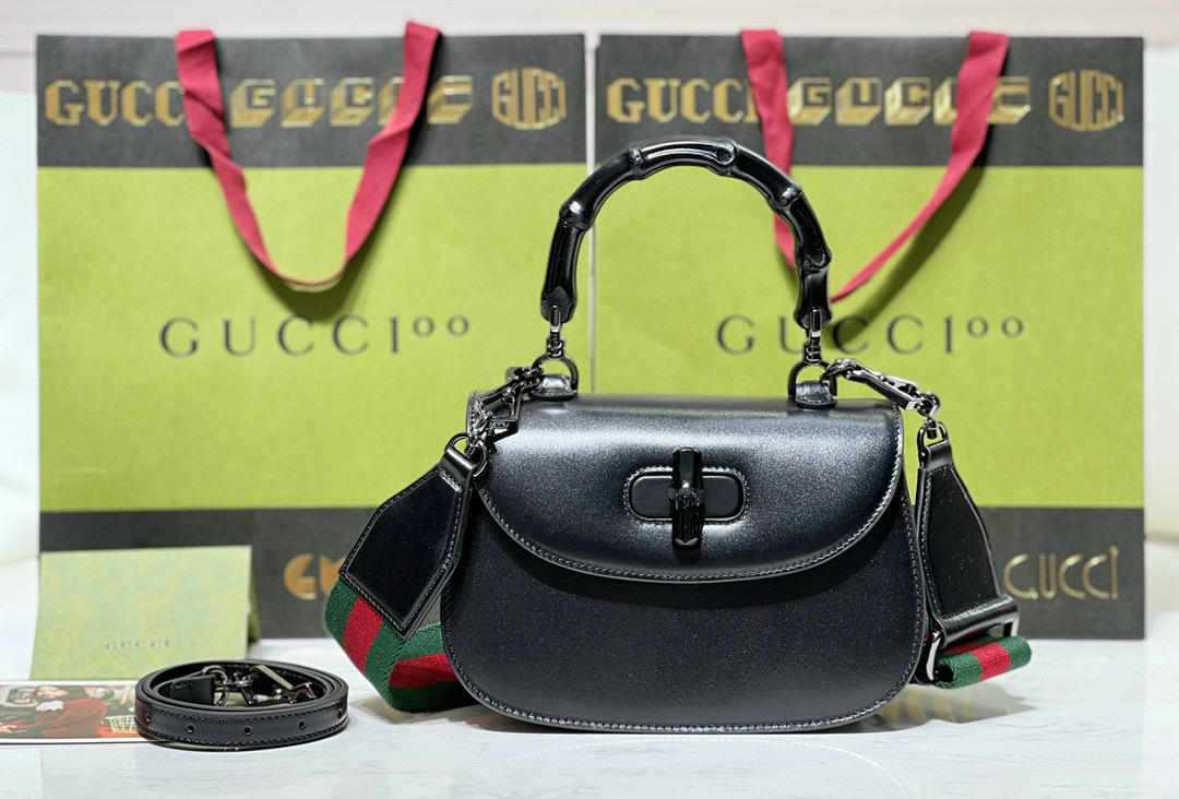 구찌 여자가방 675797