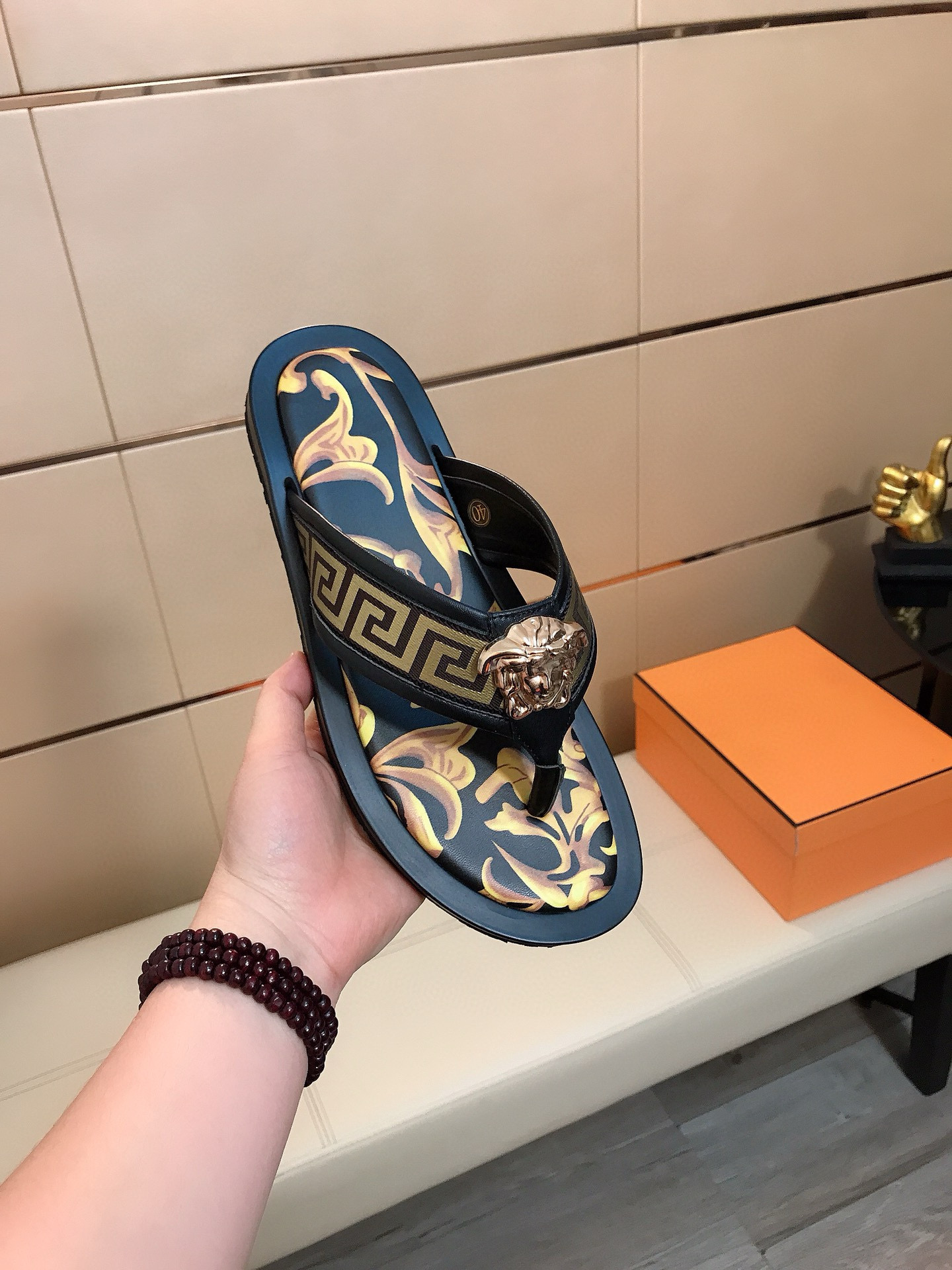 베르사체 남자 슬리퍼