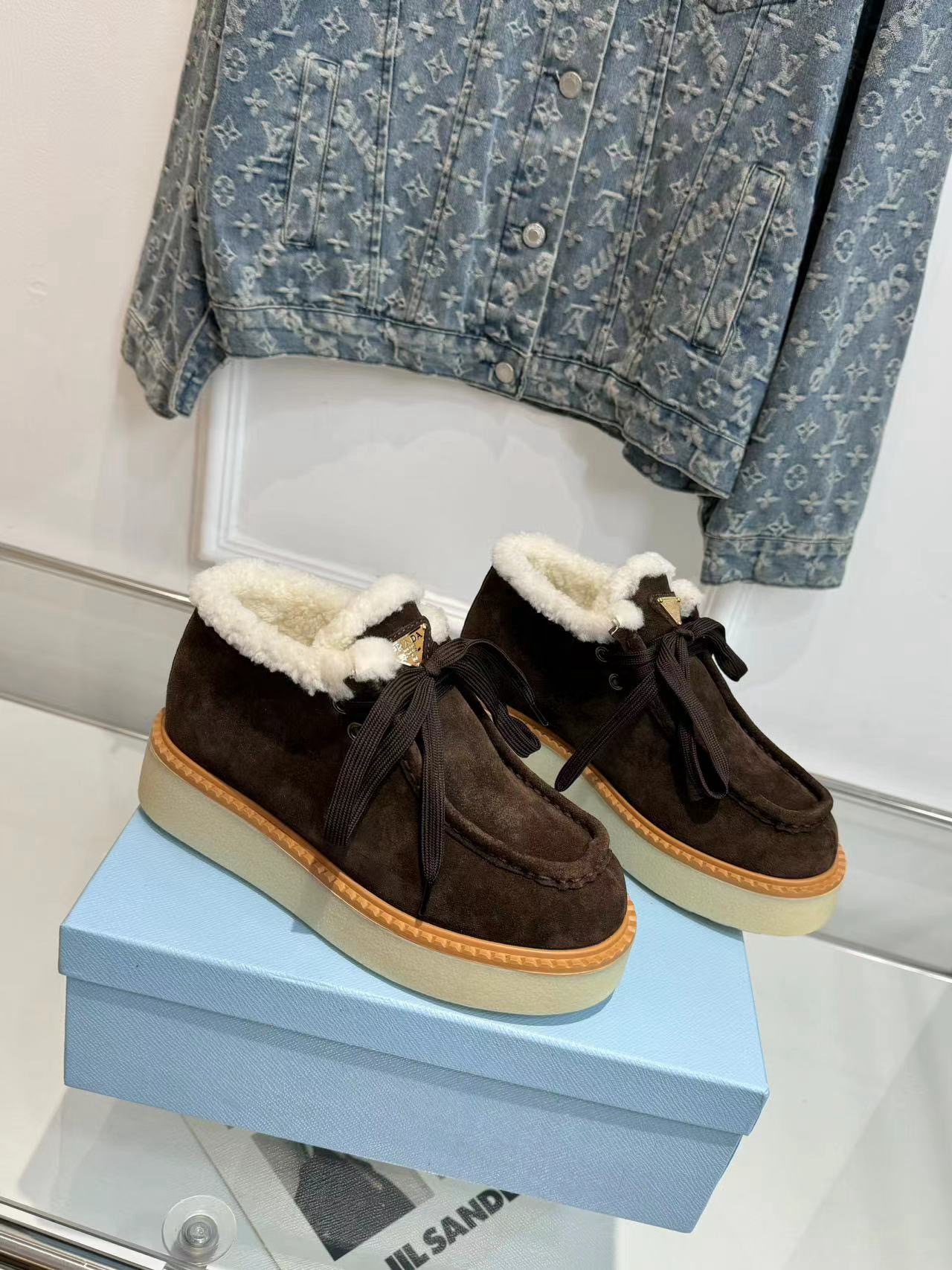 프라다 여자 부츠