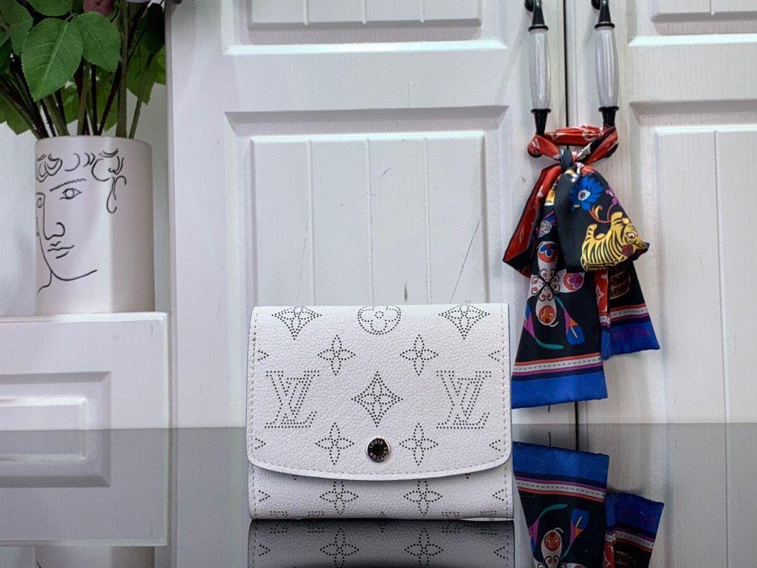 루이비통 여자 반지갑 M62542