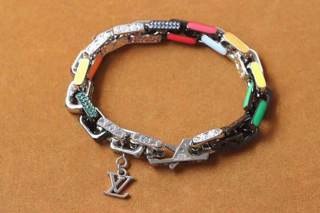 루이비통 팔찌