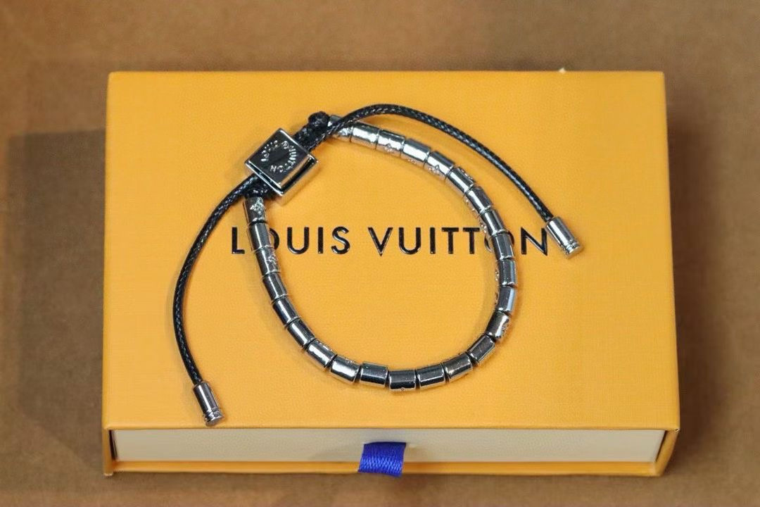루이비통 팔찌
