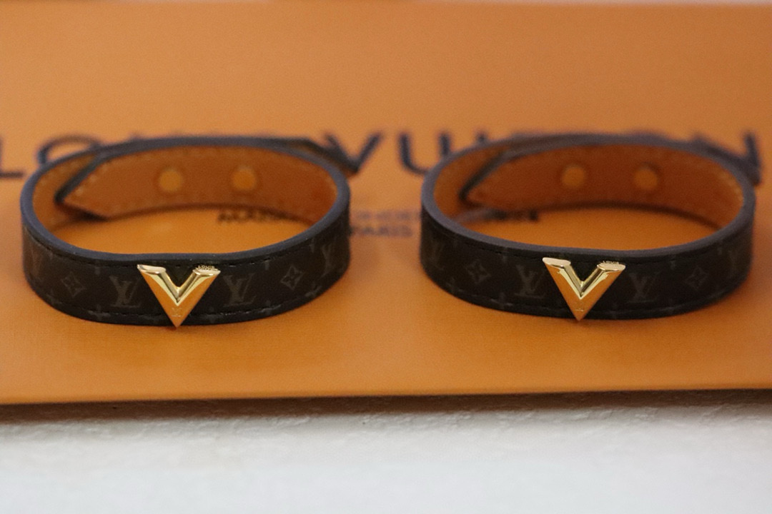 루이비통 팔찌