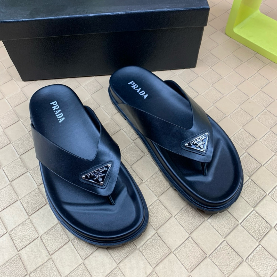 프라다 남자 슬리퍼