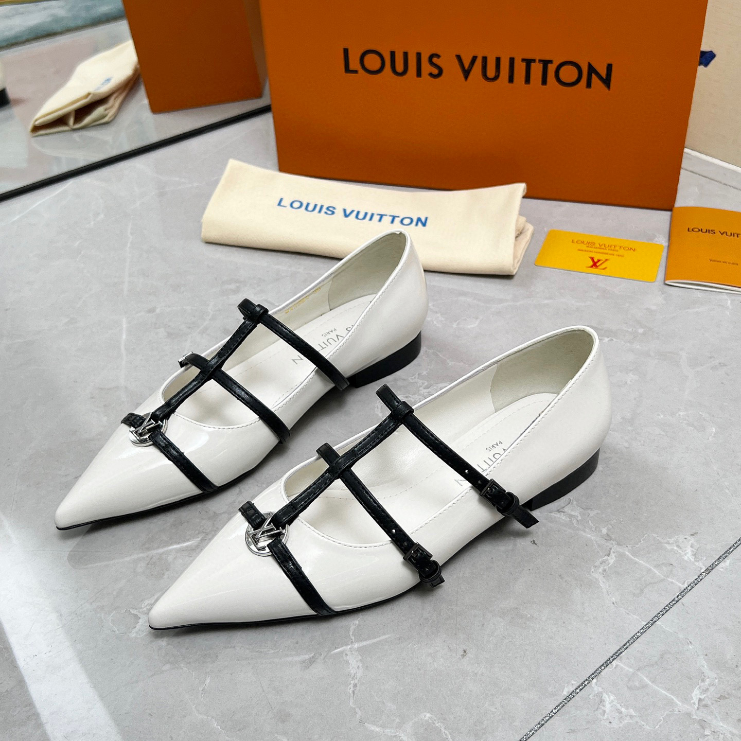 루이비통 여자 구두 1.5cm