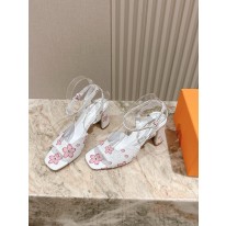 루이비통 여자 샌들 8.5cm