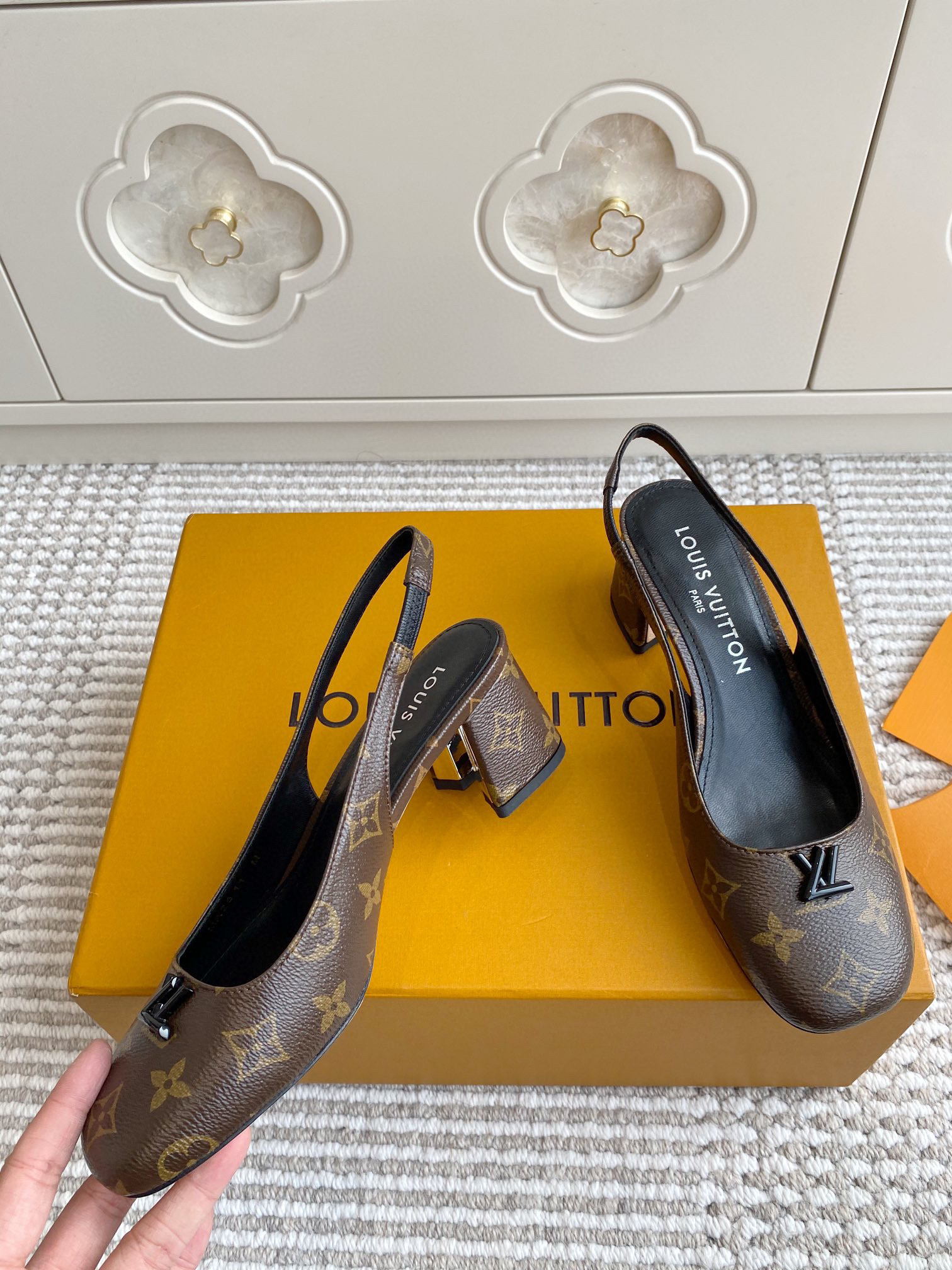 루이비통 여자 구두 5.5cm