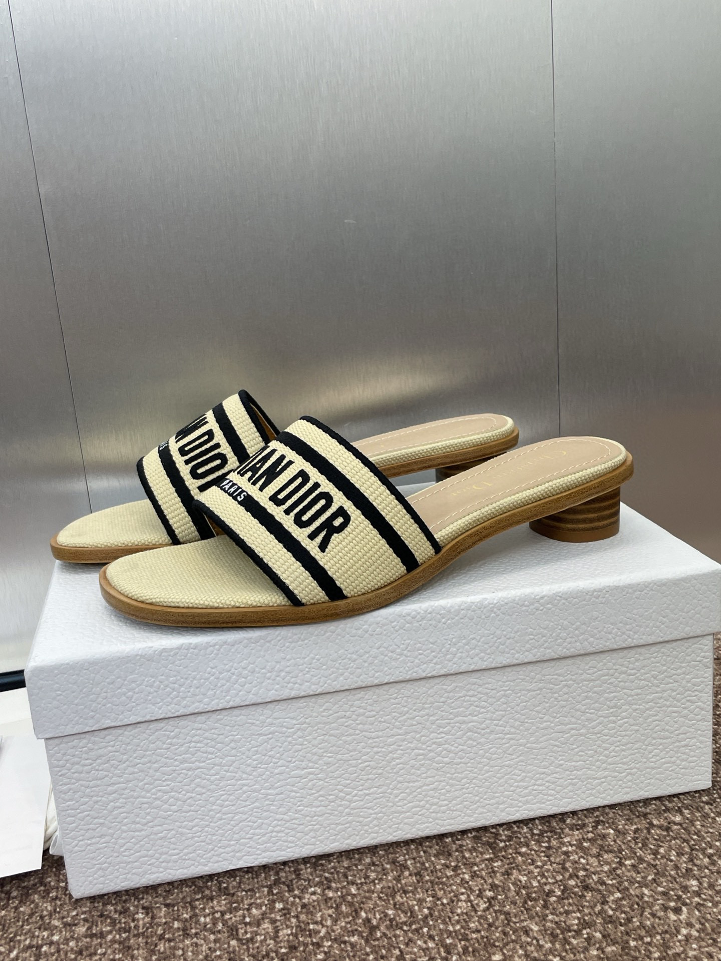 디올 여자 슬리퍼 3cm
