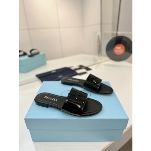 프라다 여자 슬리퍼