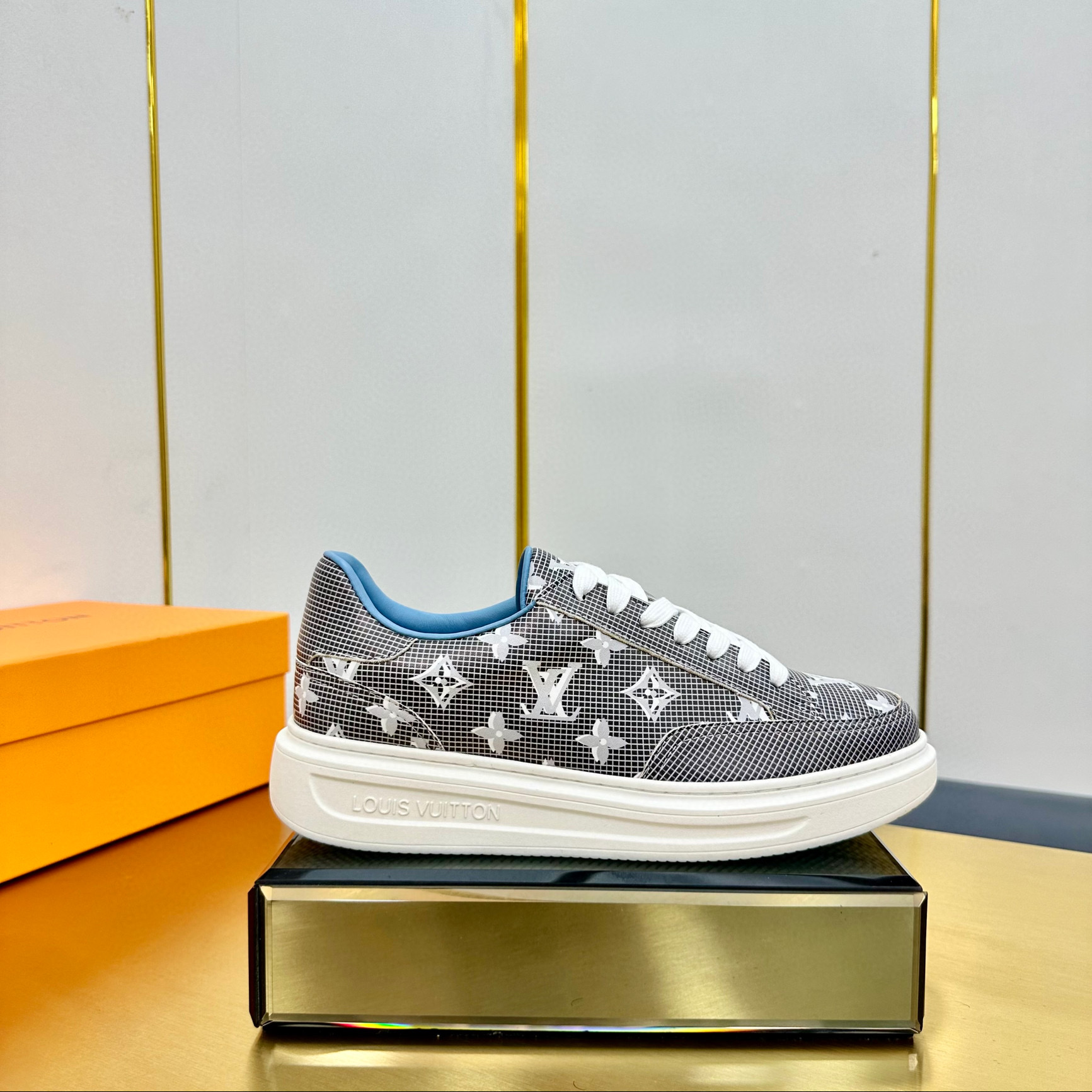 루이비통 남녀공용 신발 운동화 스니커즈