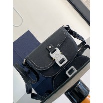 디올 남자가방