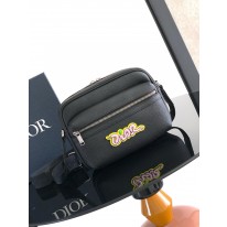 디올 남자가방