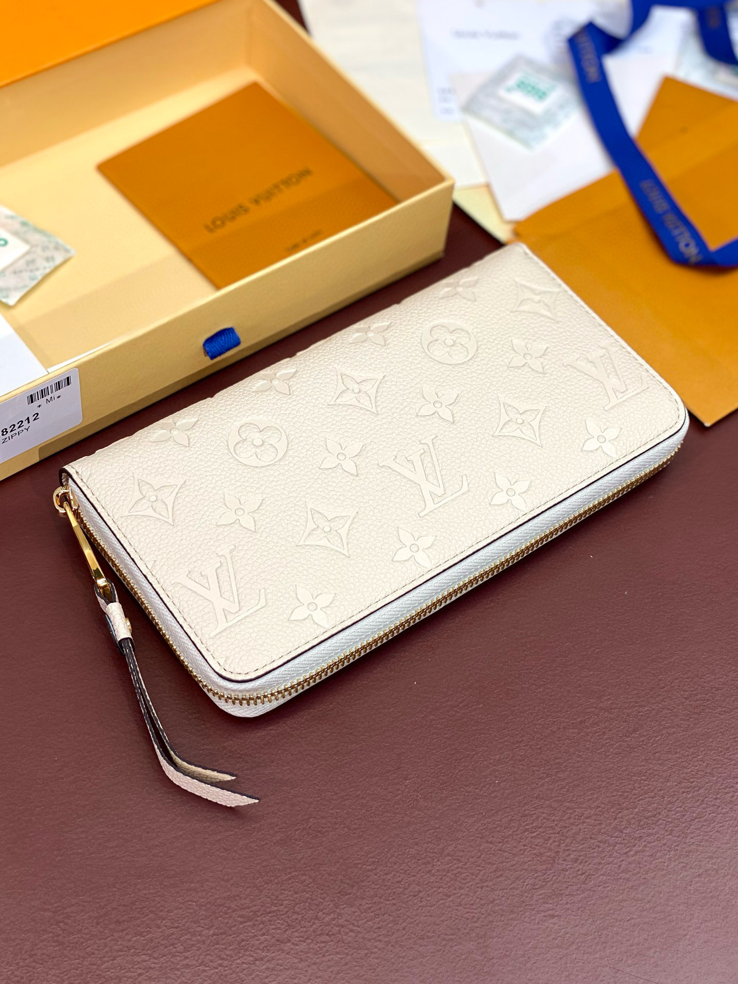 루이비통 여자 장지갑 M82212
