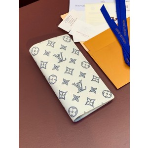 루이비통 남자 장지갑 M61697