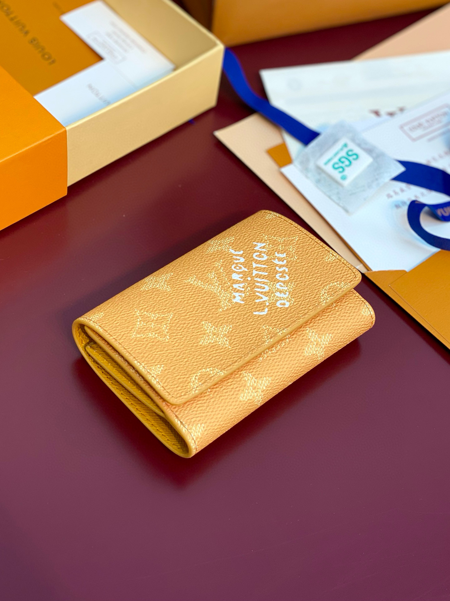 루이비통 여자 반지갑 M13222