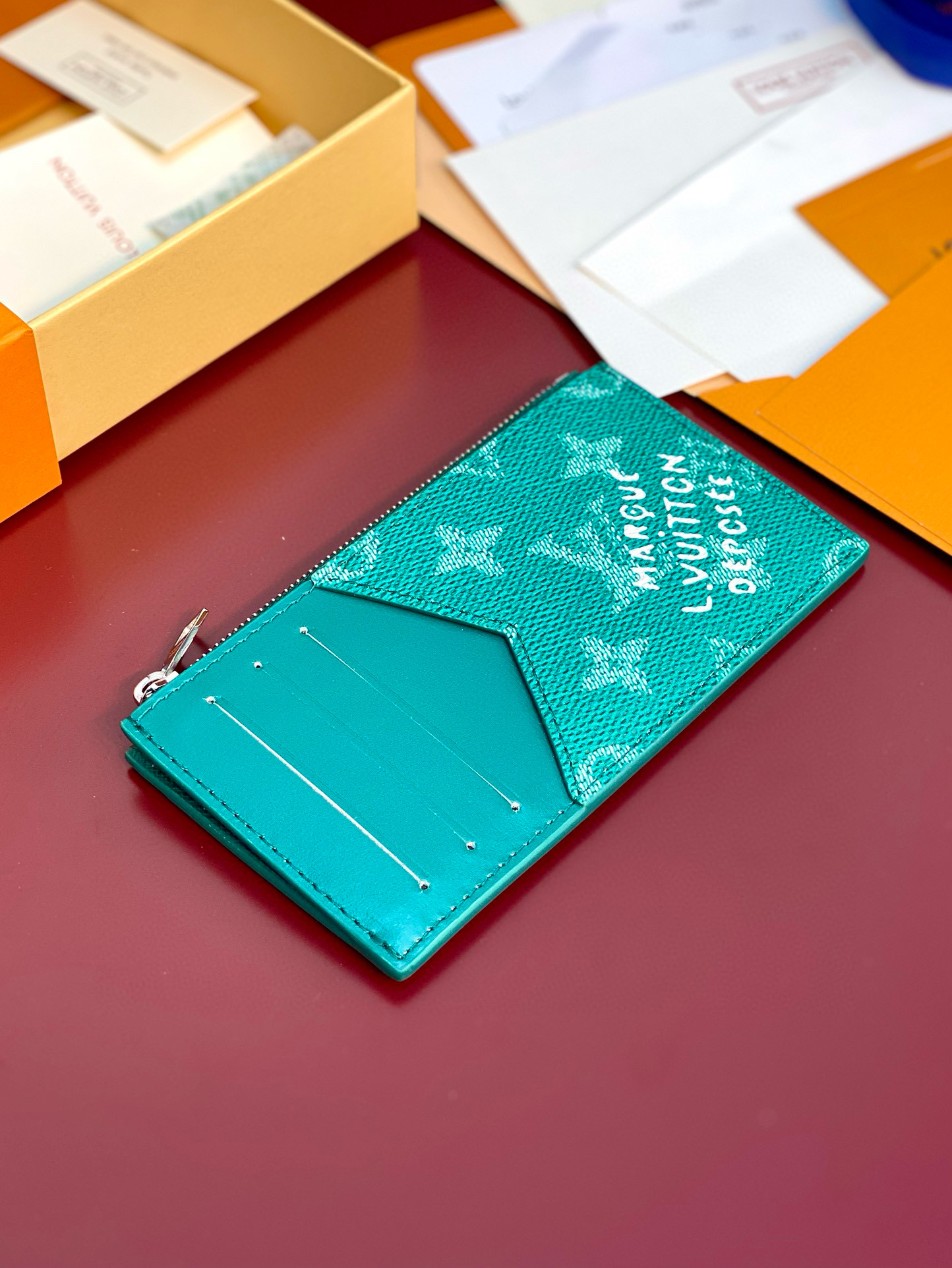 루이비통 카드지갑 M12660