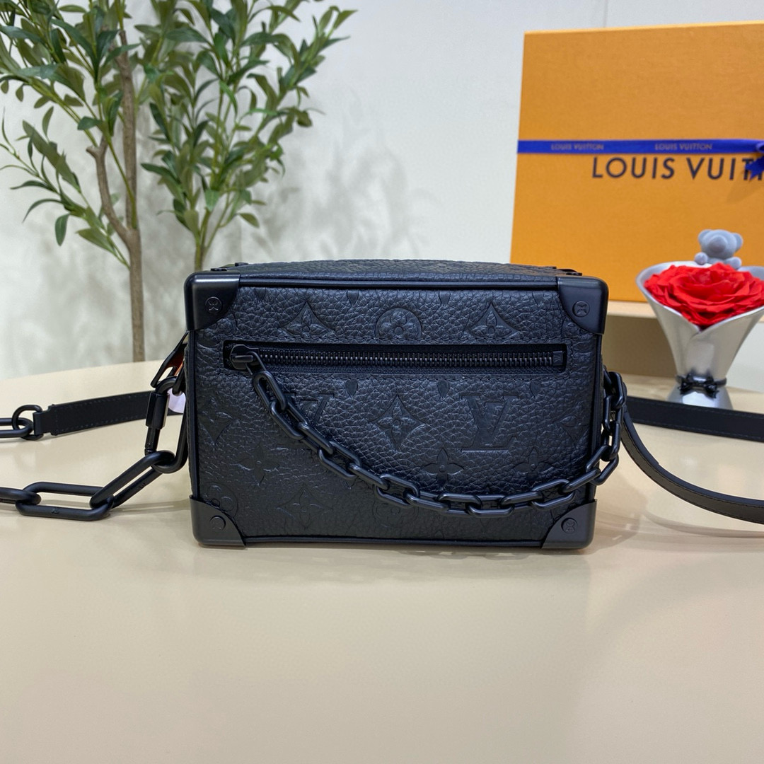 루이비통 M55702 남자가방