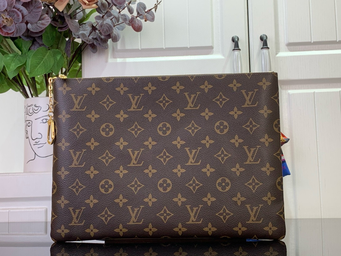 루이비통 m13561 클러치백