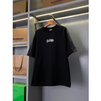 버버리 남자 반팔티
