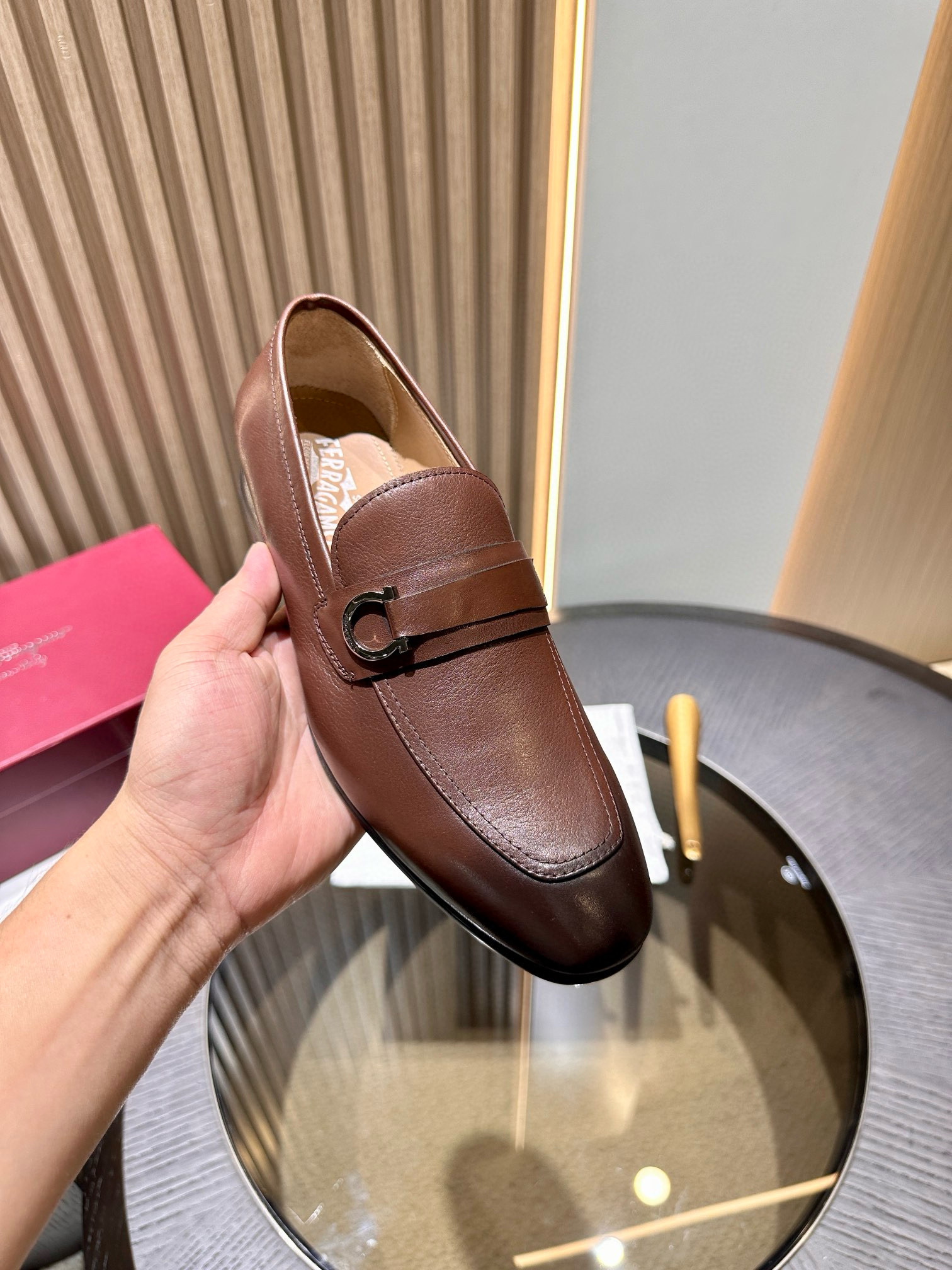 페라가모 남자 구두