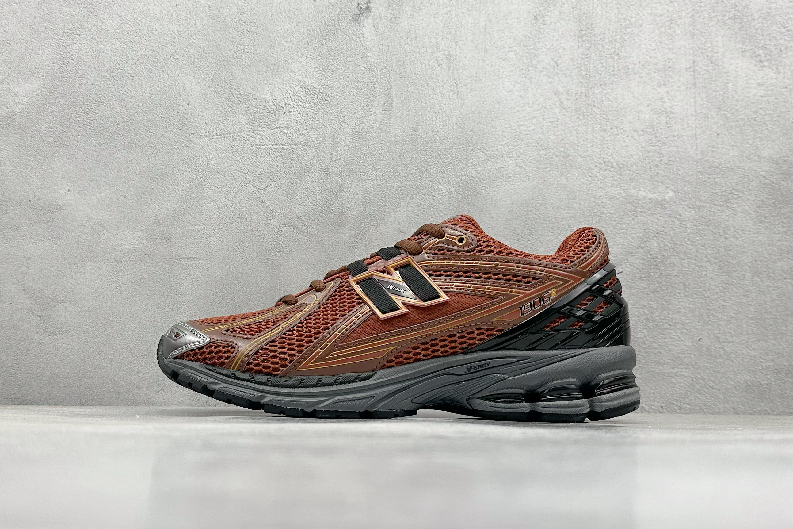 뉴발란스 1906 남녀공용 신발 운동화 스니커즈