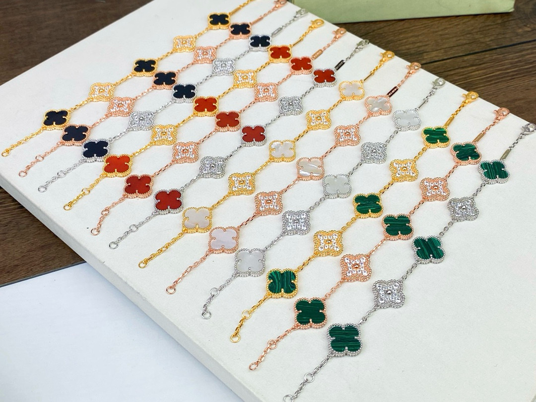 반클리프앤아펠 팔찌