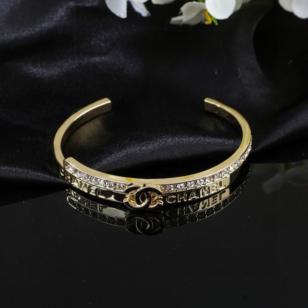 샤넬 팔찌