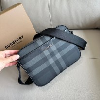버버리  남자가방