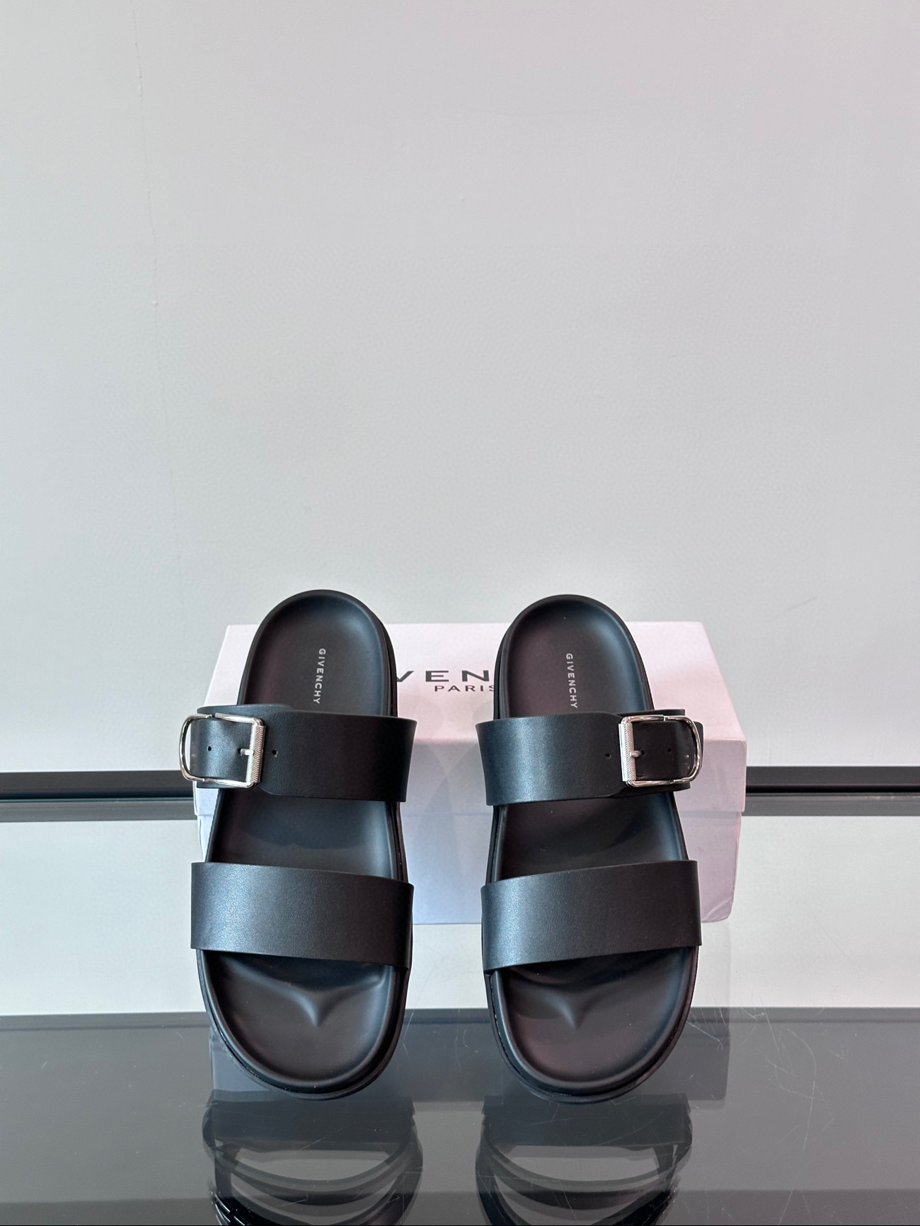 지방시 남자 슬리퍼