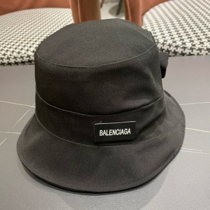 발렌시아가 모자