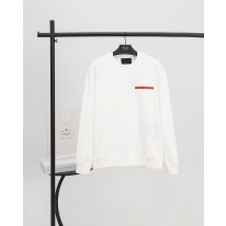 프라다 남자 맨투맨
