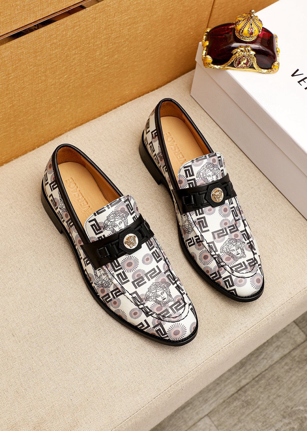 베르사체 남자 구두