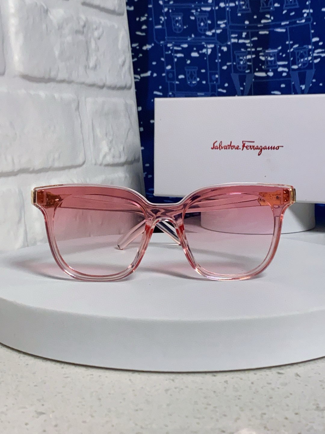 페라가모 선글라스