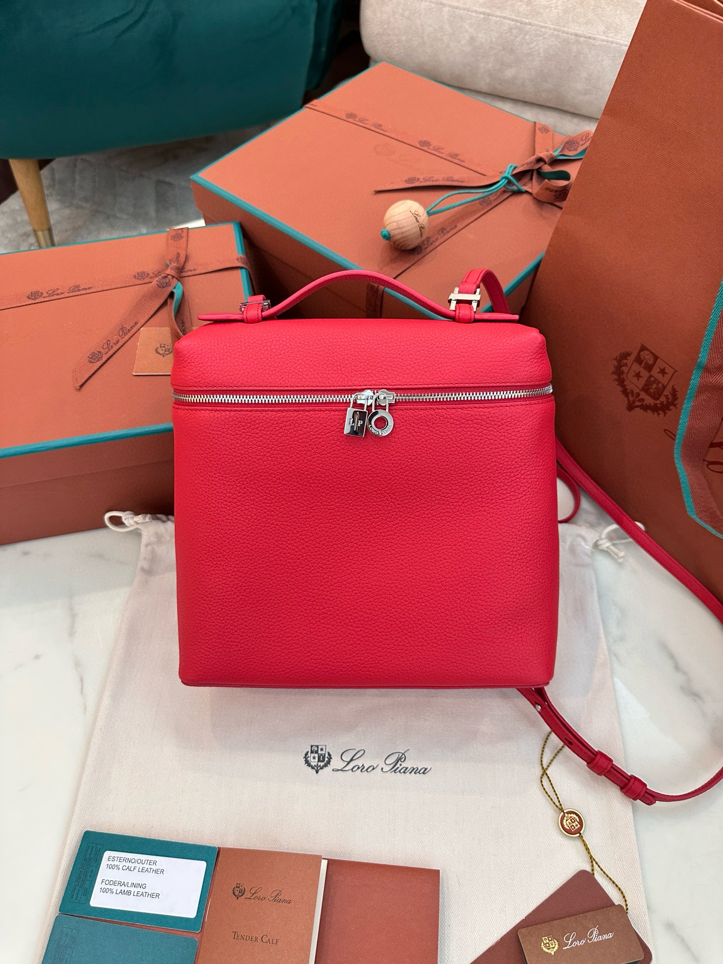 로로피아나 여자가방