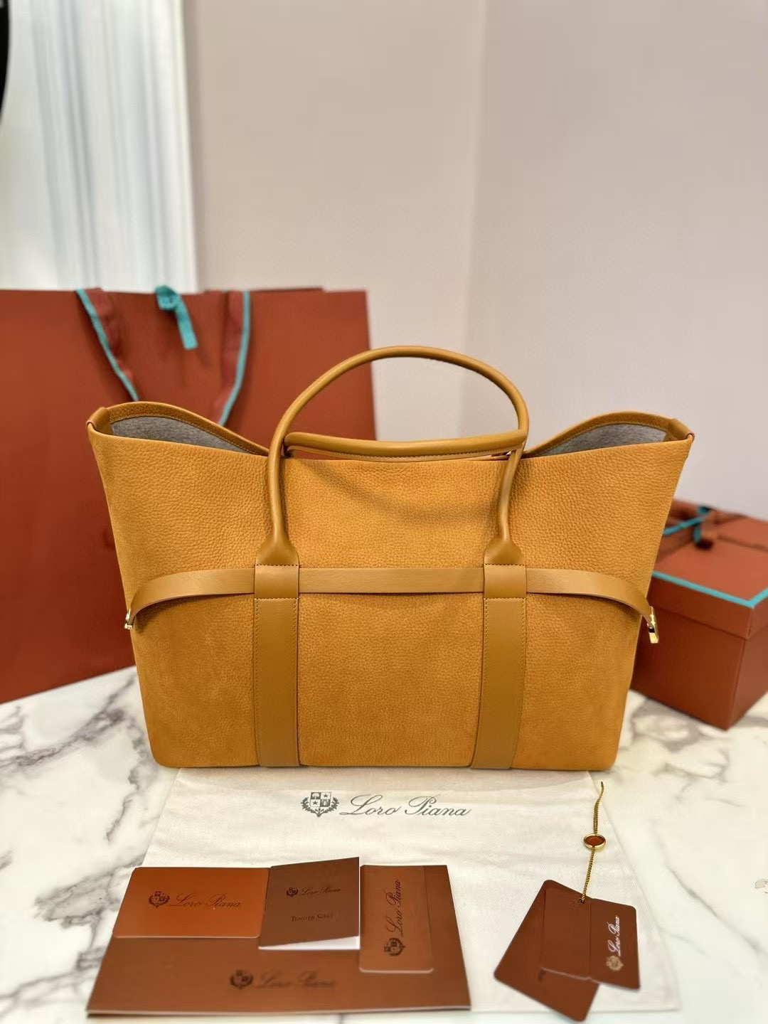 로로피아나 토트백 여자가방