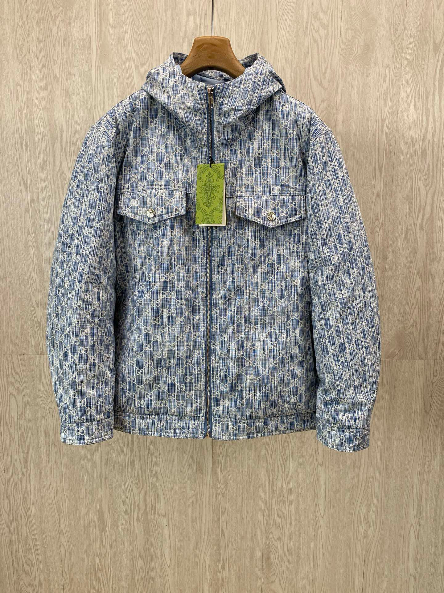 구찌 남자 패딩