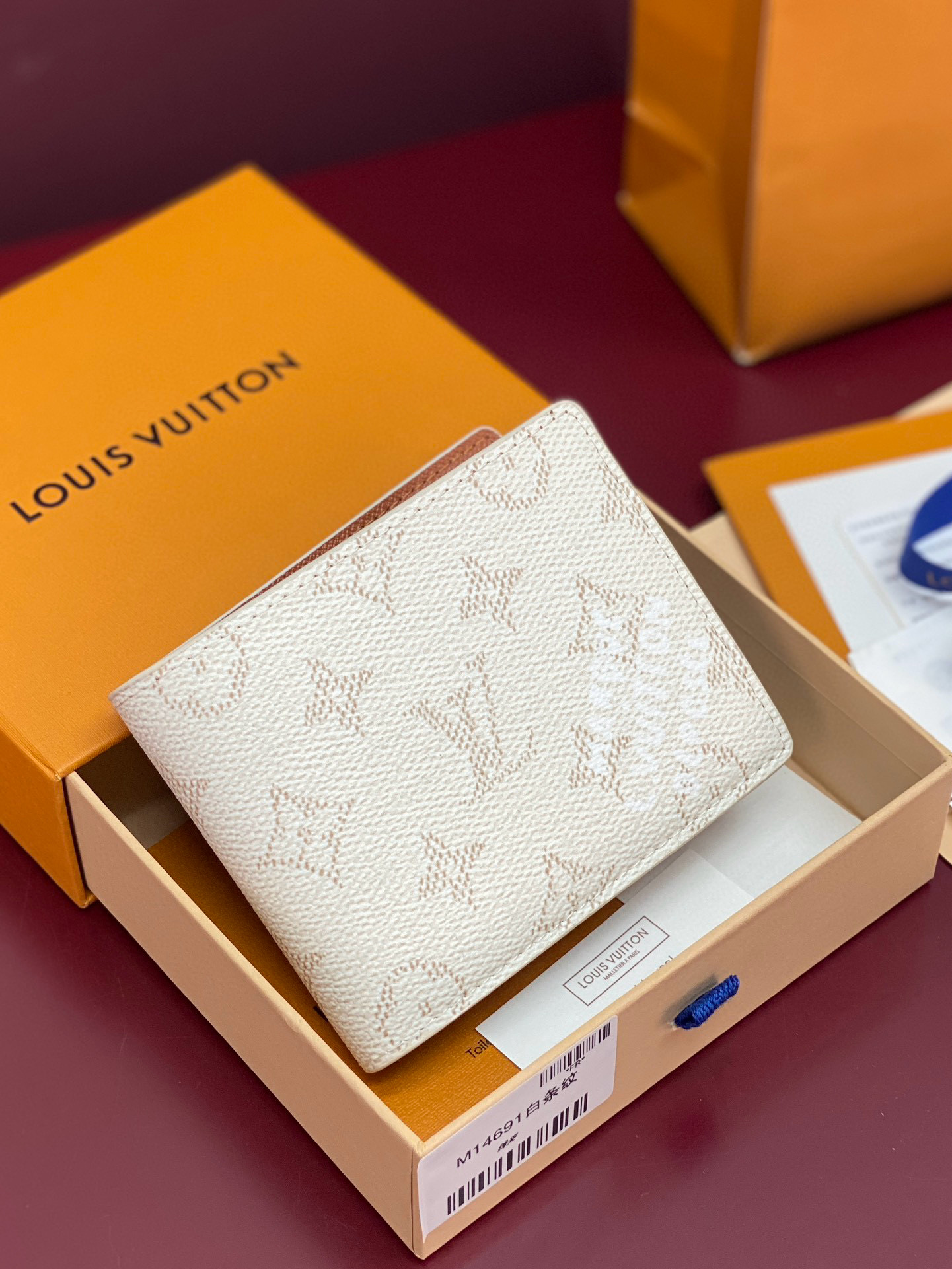 루이비통 M14691 남자 반지갑