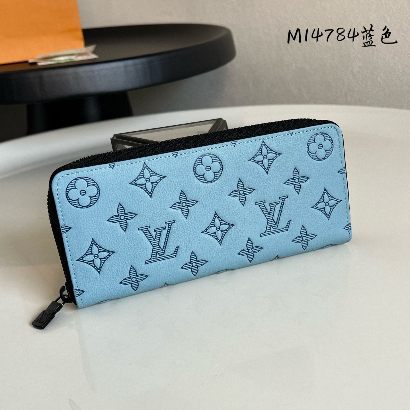 루이비통 M14784 여자 장지갑