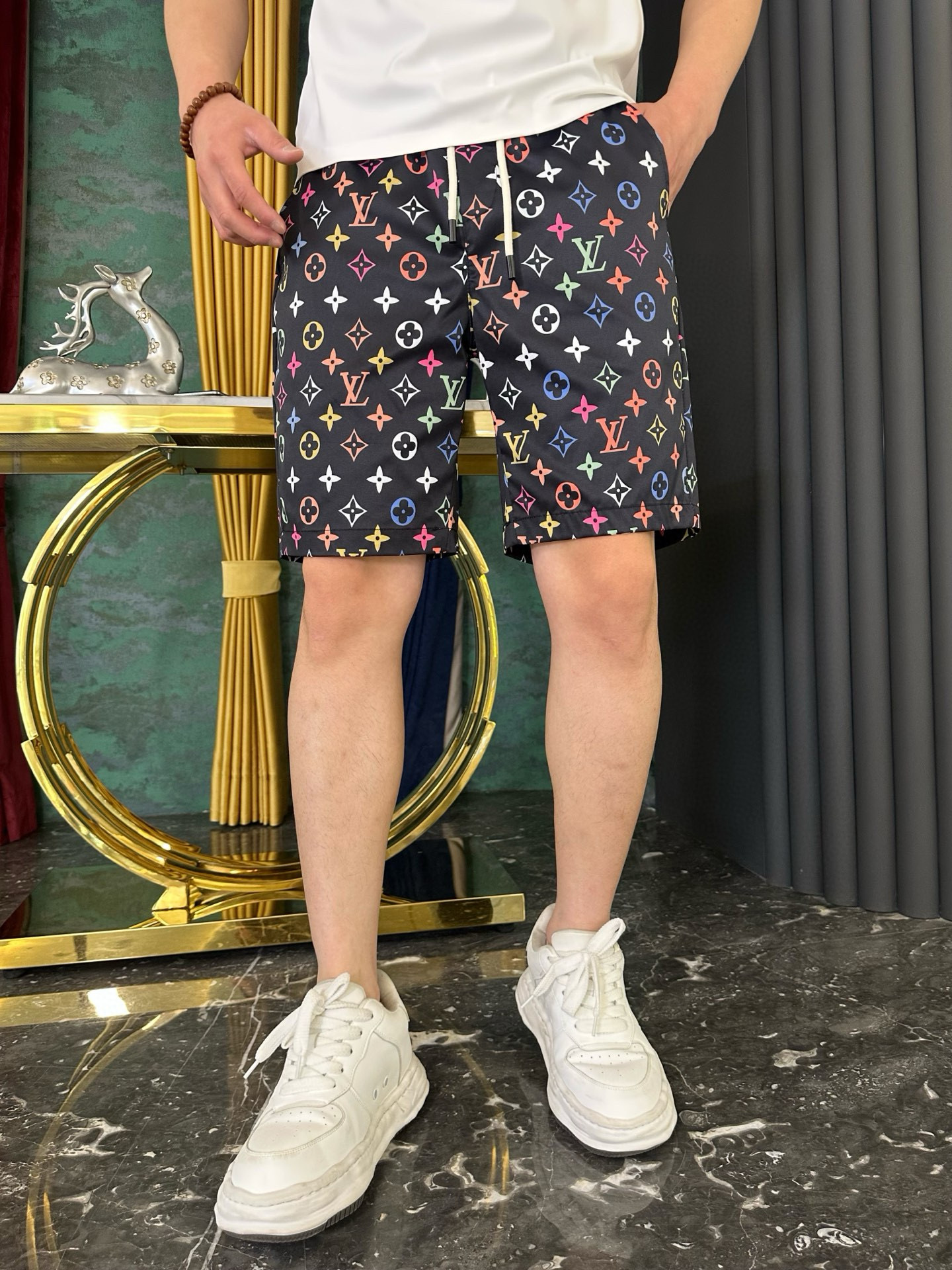 루이비통 남자 반바지