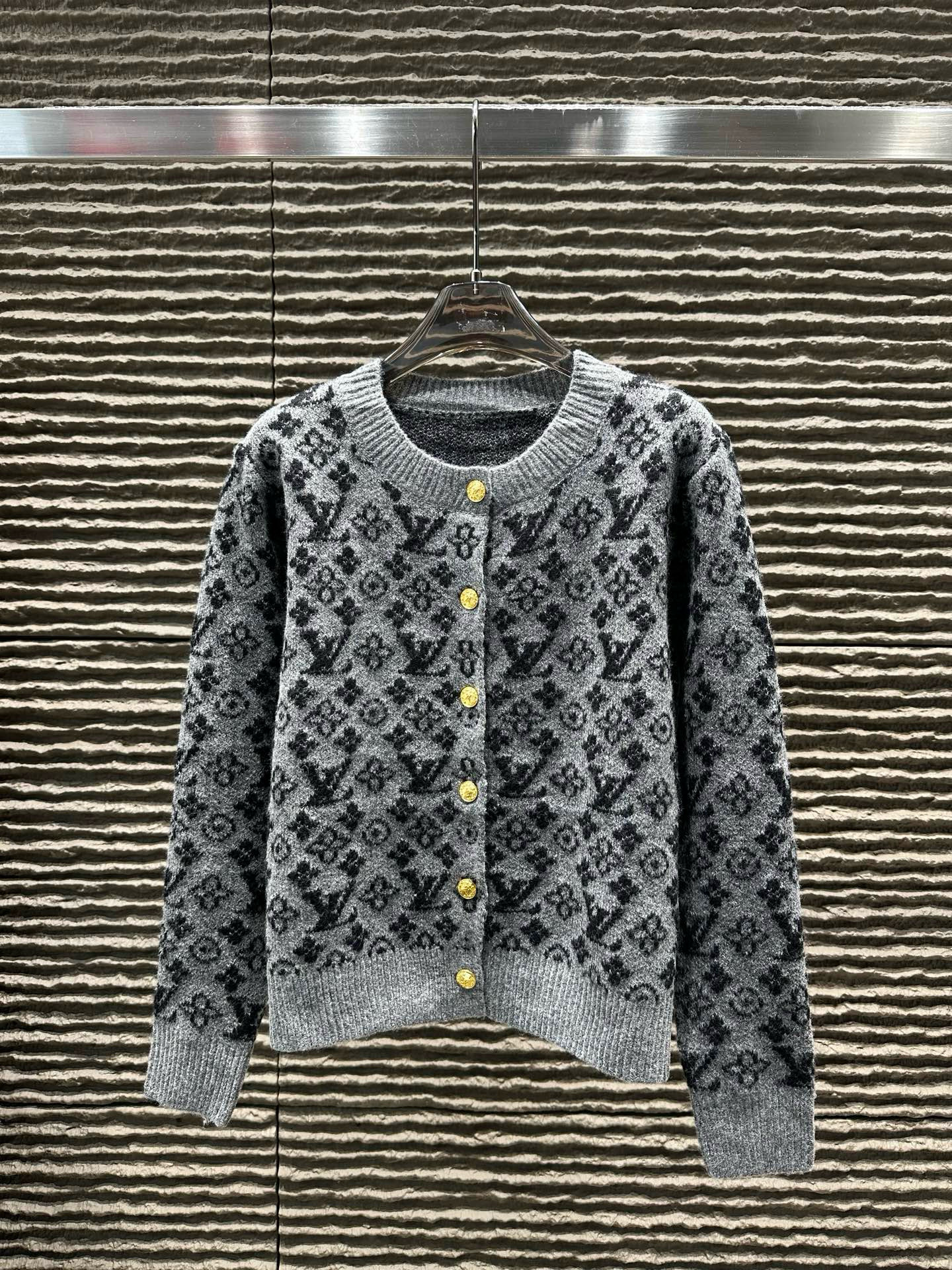 루이비통 남자 가디건