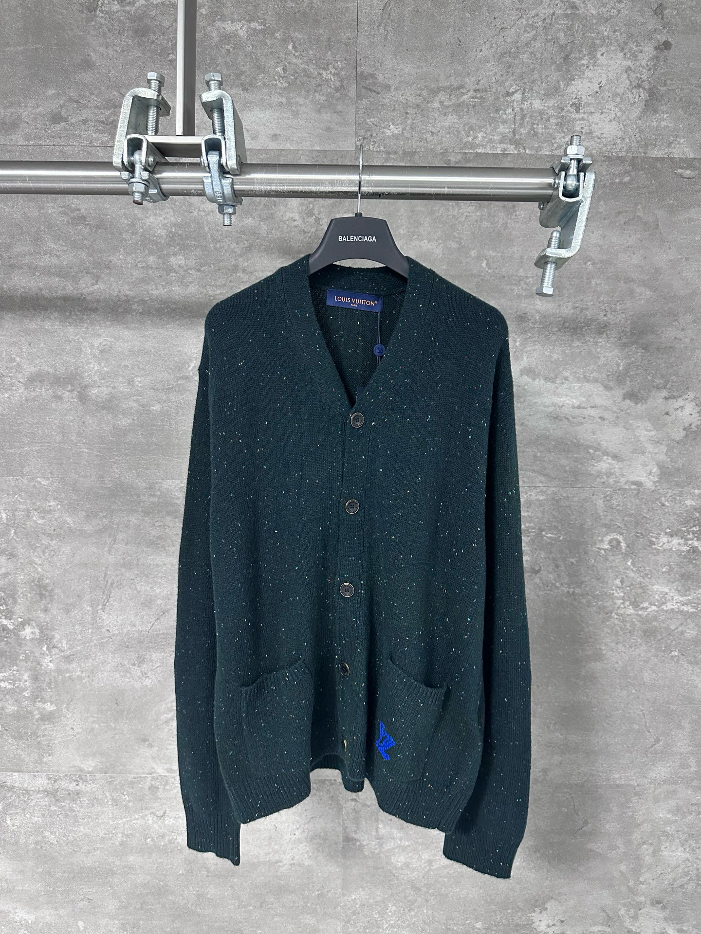 루이비통 남자 가디건