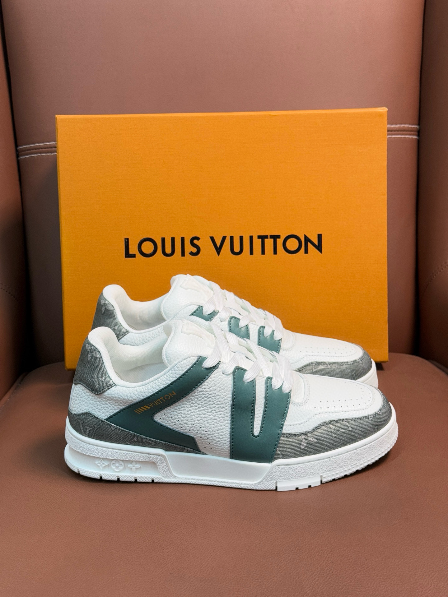 루이비통 트레이너 남자 신발 운동화 스니커즈