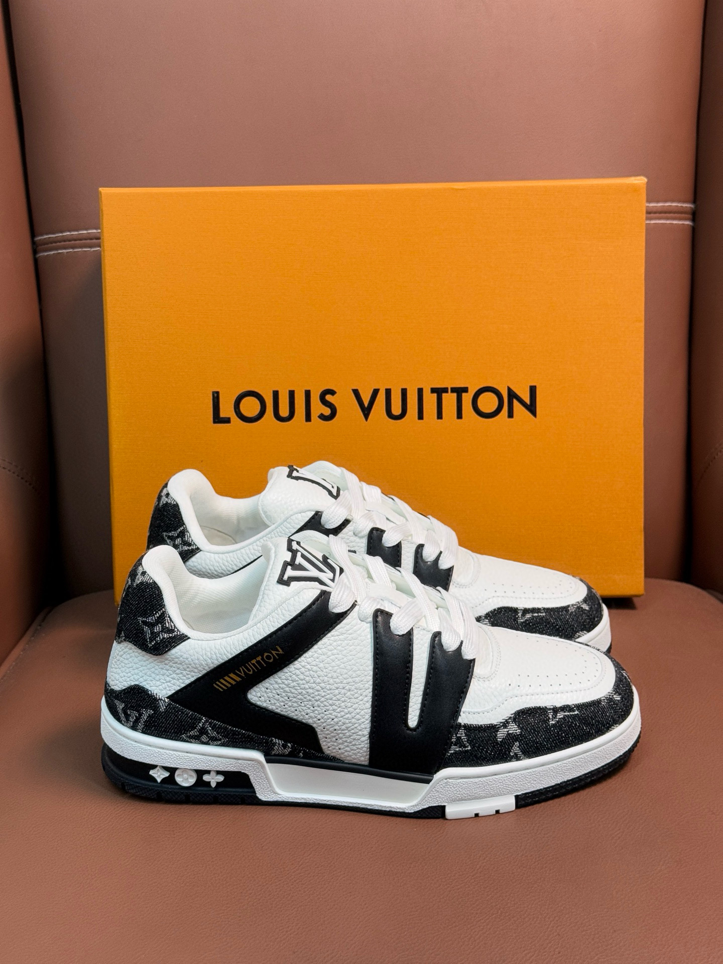 루이비통 트레이너 남자 신발 운동화 스니커즈