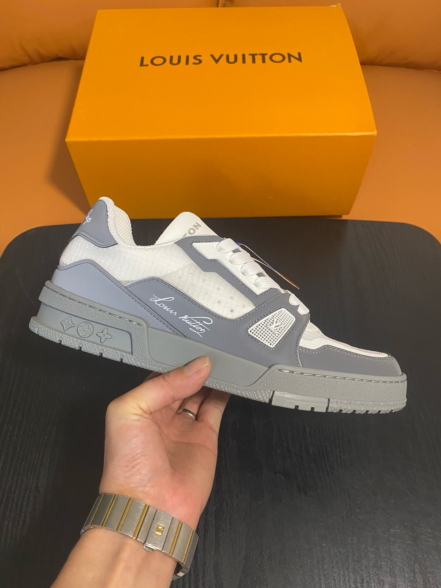 루이비통 남녀공용 신발 운동화 스니커즈