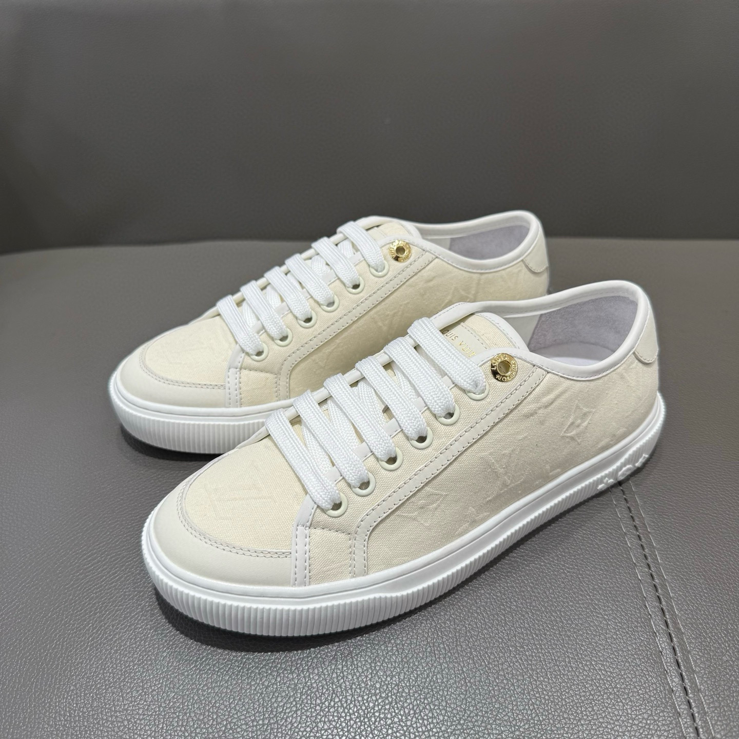 루이비통 남녀공용 신발 운동화 스니커즈